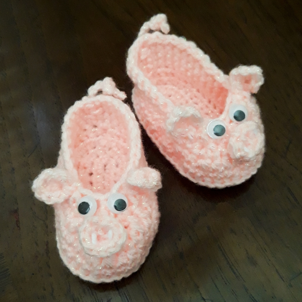 🎉*HOST PICK*🎉 HANDMADE Pig Baby Booties